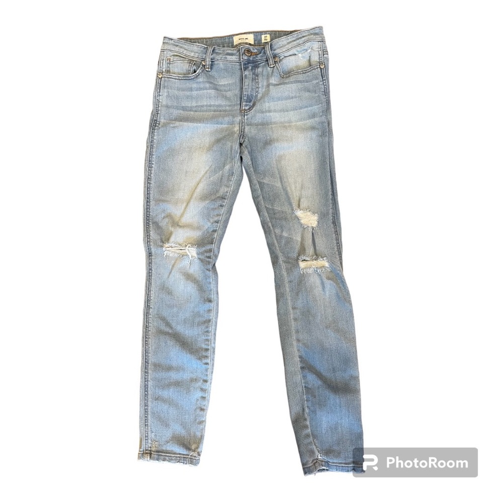 Miss Me Lightwash Skinny Jeans